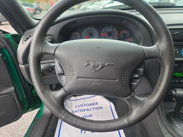 2001 Ford Mustang Base