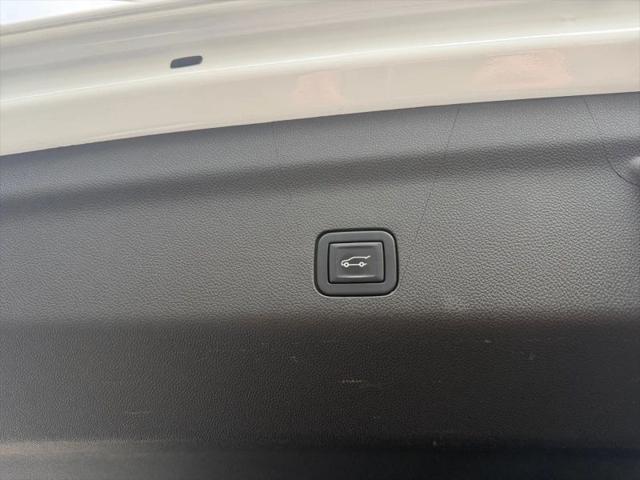 2022 GMC Yukon 4WD AT4