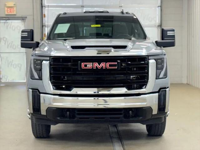 2024 GMC Sierra 3500HD 4WD Crew Cab Long Bed Pro