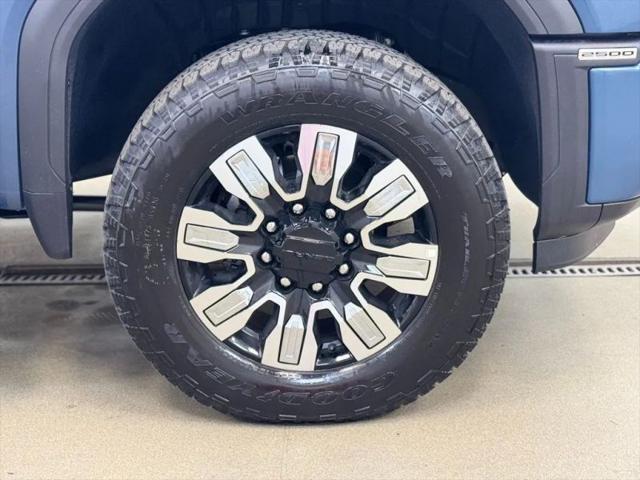 2026 GMC Sierra 2500HD Crew Cab, Standard Bed, Denali, 4WD