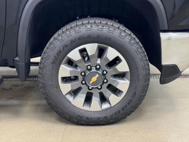 2026 Chevrolet Silverado 3500HD Crew Cab, Long Bed, LT Dual Rear Wheel, RWD
