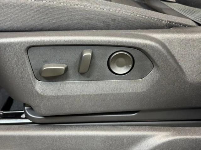2026 Chevrolet Silverado 3500HD Crew Cab, Long Bed, LT Dual Rear Wheel, RWD