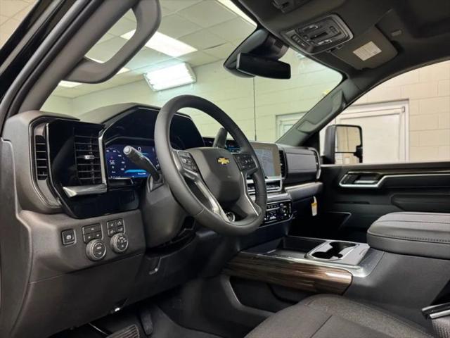 2026 Chevrolet Silverado 3500HD Crew Cab, Long Bed, LT Dual Rear Wheel, RWD