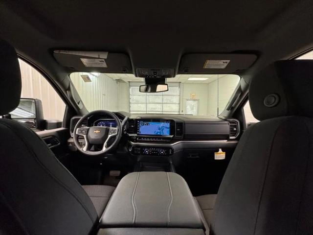 2026 Chevrolet Silverado 3500HD Crew Cab, Long Bed, LT Dual Rear Wheel, RWD