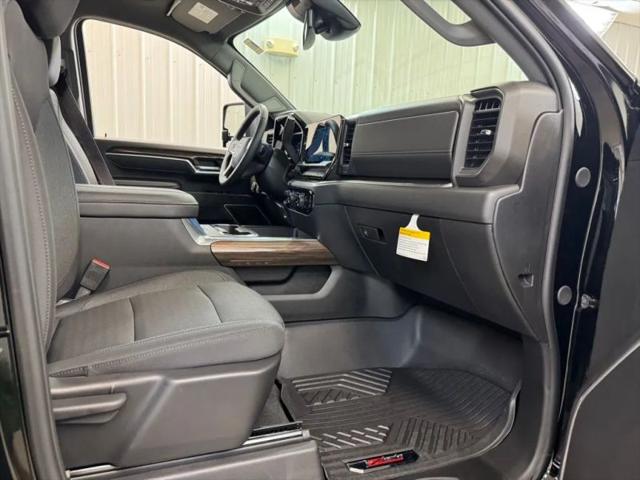 2026 Chevrolet Silverado 3500HD Crew Cab, Long Bed, LT Dual Rear Wheel, RWD