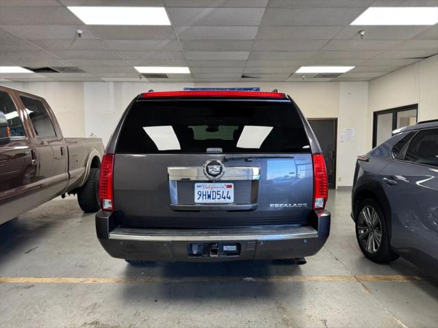 2011 Cadillac Escalade ESV Premium