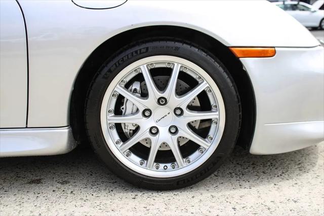 2000 Porsche 911 911 Carrera 4