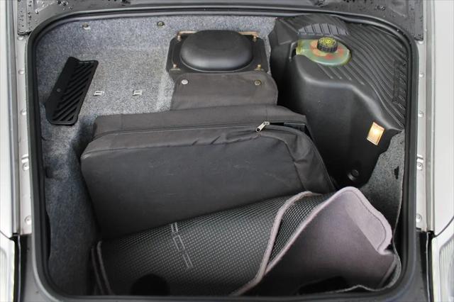 2000 Porsche 911 911 Carrera 4