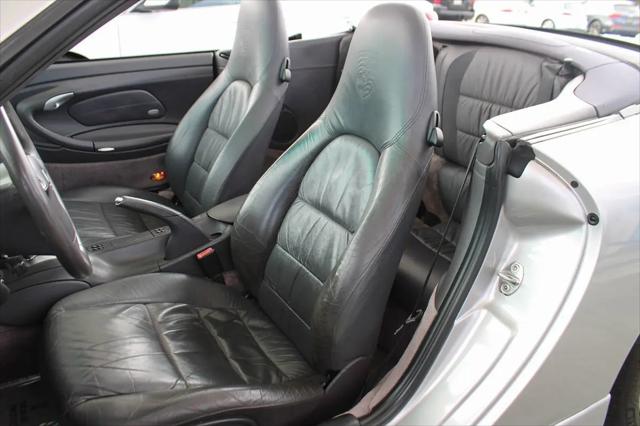 2000 Porsche 911 911 Carrera 4