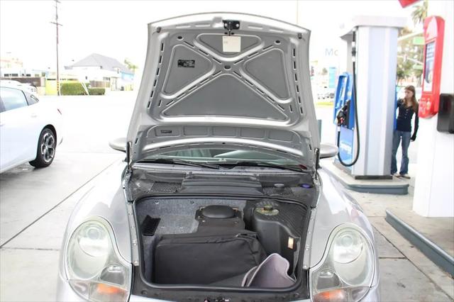 2000 Porsche 911 911 Carrera 4