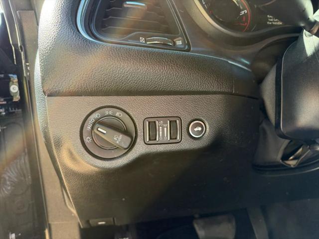 2018 Dodge Challenger SXT