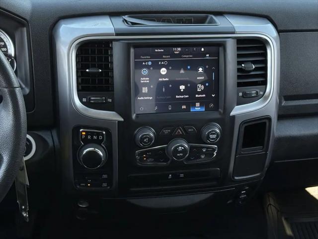 2023 Ram 1500 Classic SLT Crew Cab 4x4 5'7" Box
