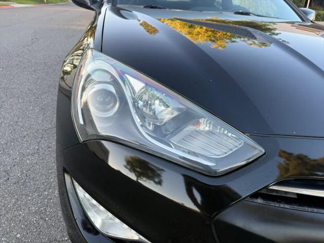 2014 Hyundai Genesis Coupe 2.0T R-Spec
