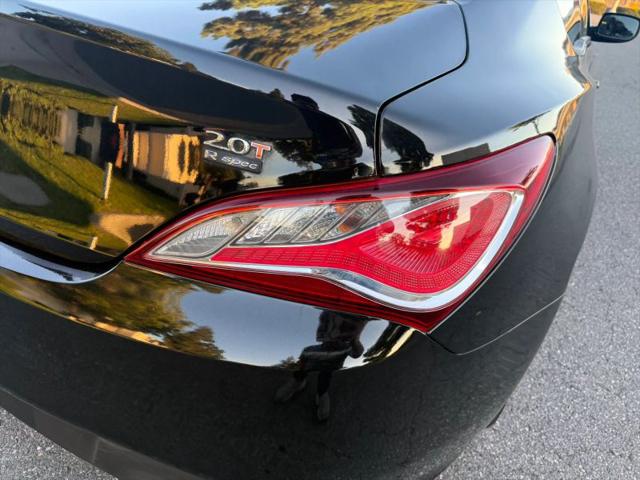 2014 Hyundai Genesis Coupe 2.0T R-Spec