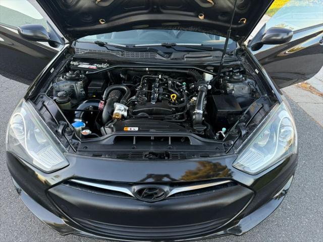 2014 Hyundai Genesis Coupe 2.0T R-Spec