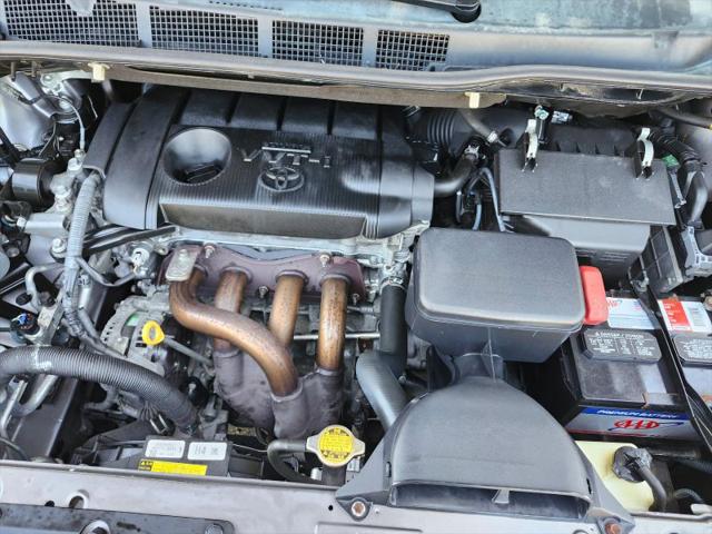 2012 Toyota Sienna LE 8 Passenger