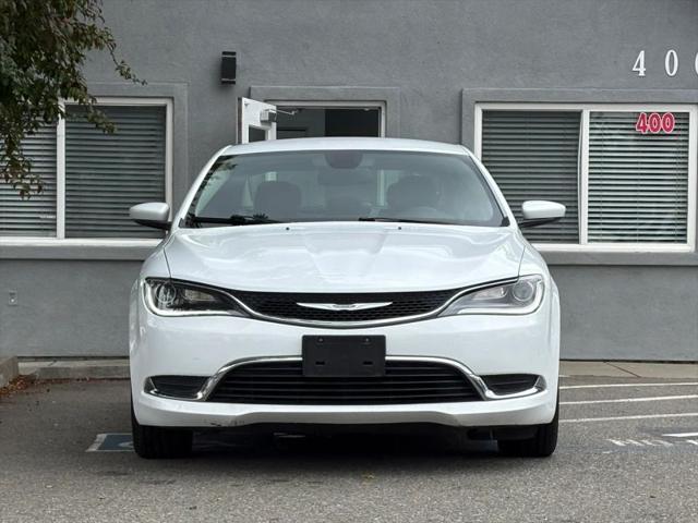 2016 Chrysler 200 Limited