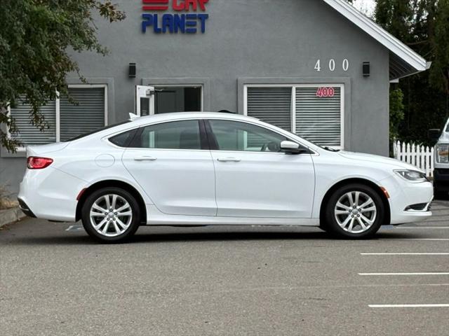 2016 Chrysler 200 Limited