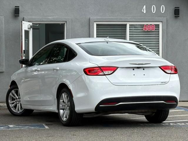 2016 Chrysler 200 Limited