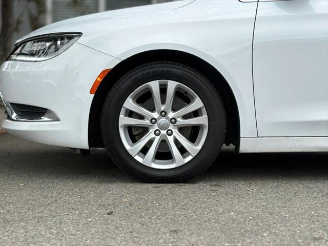2016 Chrysler 200 Limited