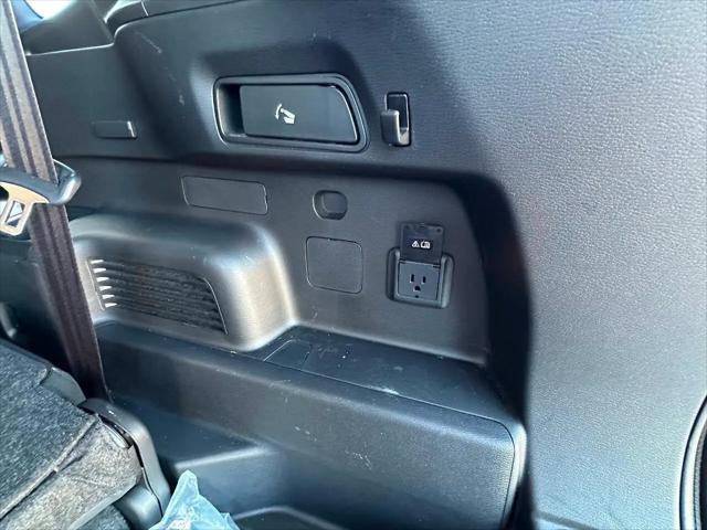 2023 Mitsubishi Outlander PHEV SEL S-AWC