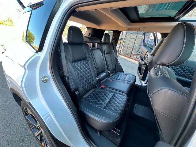 2023 Mitsubishi Outlander PHEV SEL S-AWC