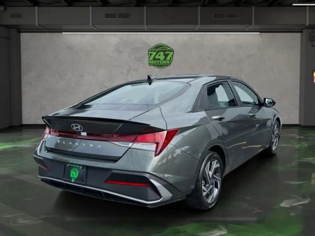 2025 Hyundai Elantra SEL Sport