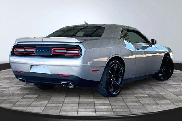 2018 Dodge Challenger SXT Plus