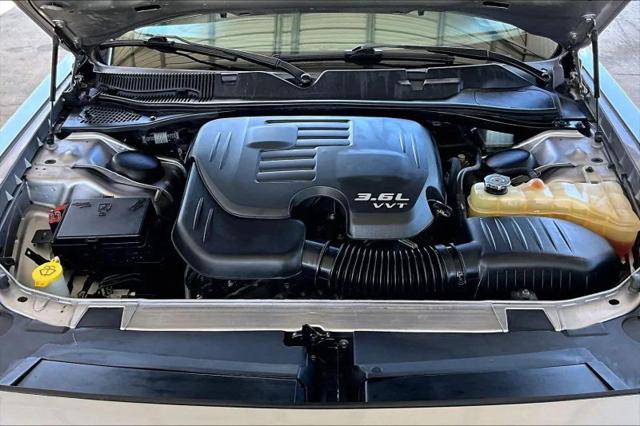 2018 Dodge Challenger SXT Plus