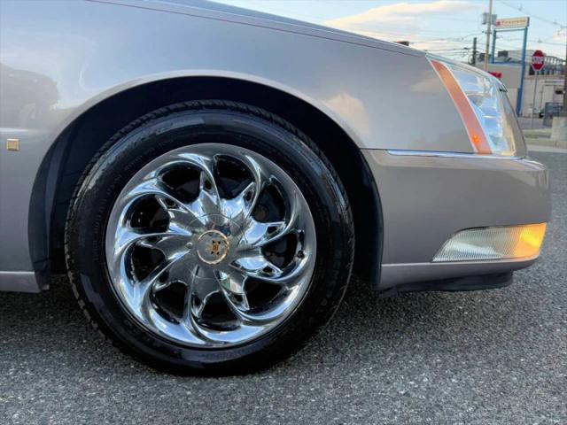 2006 Cadillac DTS Standard