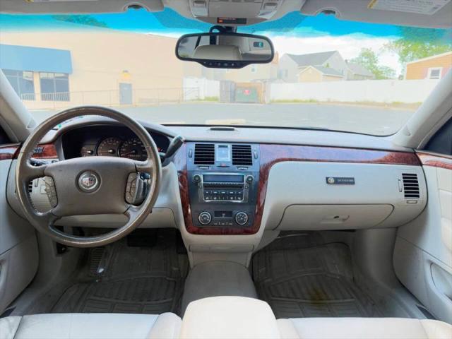 2006 Cadillac DTS Standard