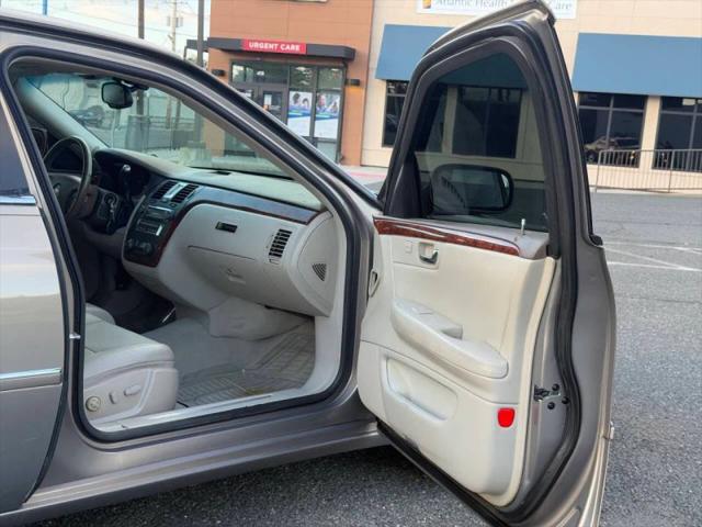 2006 Cadillac DTS Standard