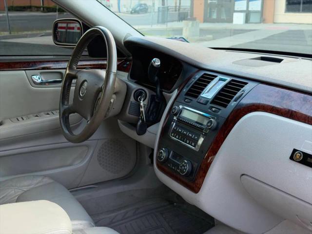 2006 Cadillac DTS Standard