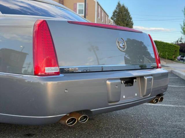 2006 Cadillac DTS Standard