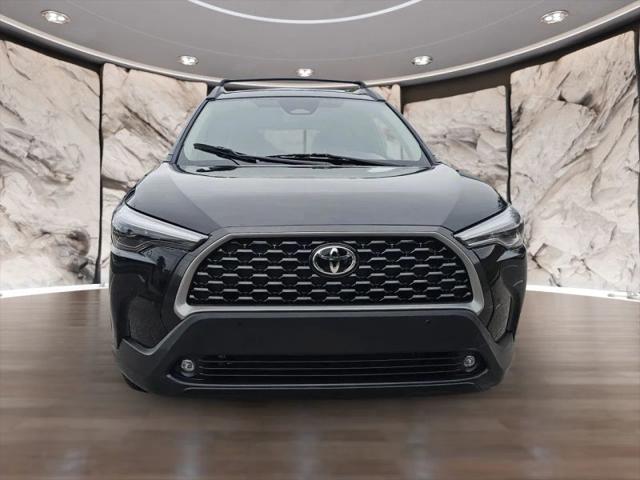 2025 Toyota Corolla Cross XLE