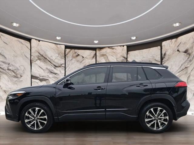 2025 Toyota Corolla Cross XLE
