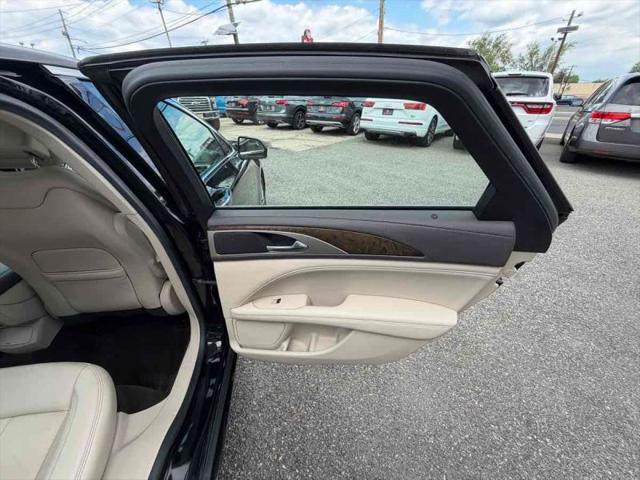 2018 Lincoln MKZ Select