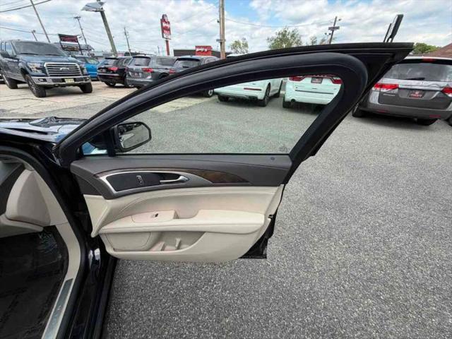 2018 Lincoln MKZ Select