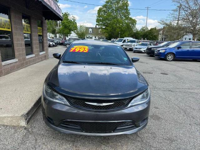 2016 Chrysler 200 S