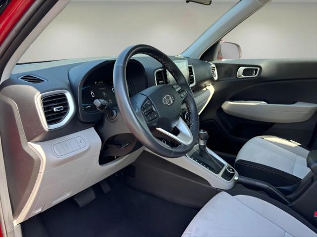 2025 Hyundai Venue SEL