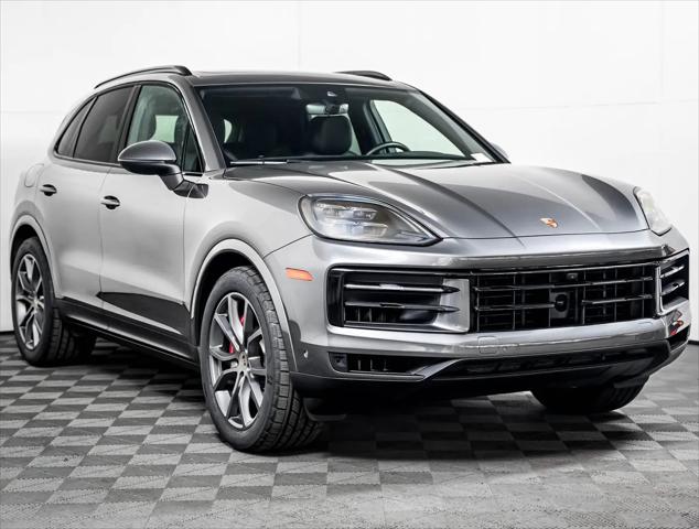 2024 Porsche Cayenne S