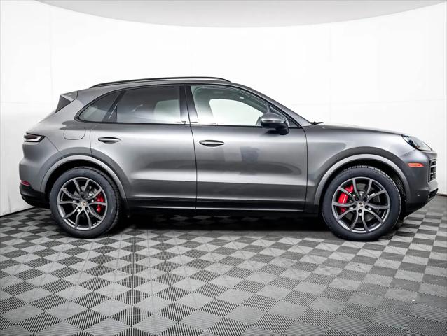 2024 Porsche Cayenne S