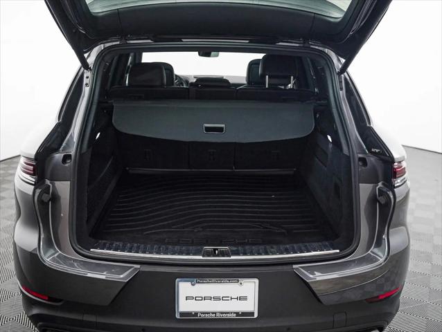 2024 Porsche Cayenne S