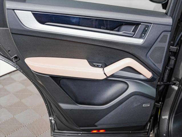 2024 Porsche Cayenne S