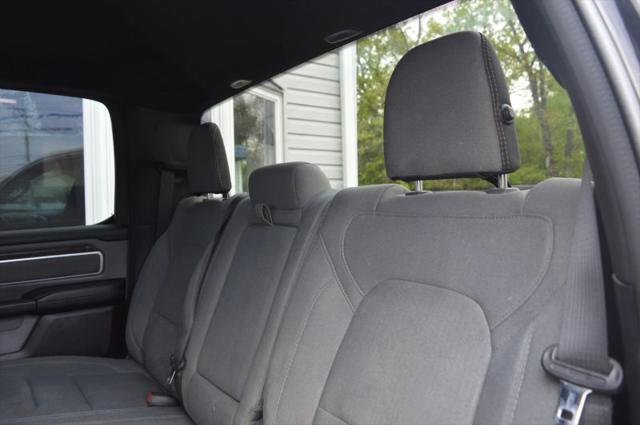 2022 Ram 1500 Big Horn Crew Cab 4x4 5'7" Box
