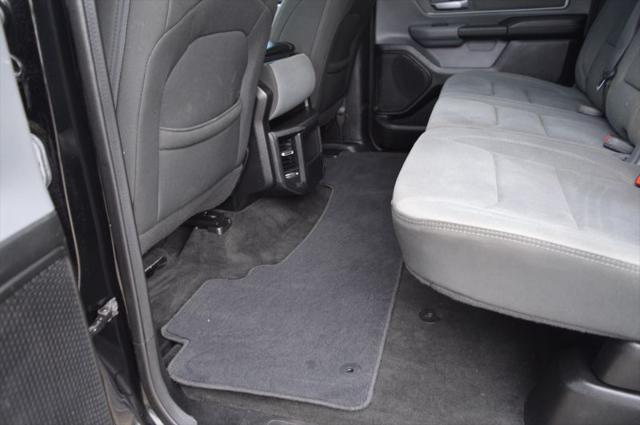 2022 Ram 1500 Big Horn Crew Cab 4x4 5'7" Box
