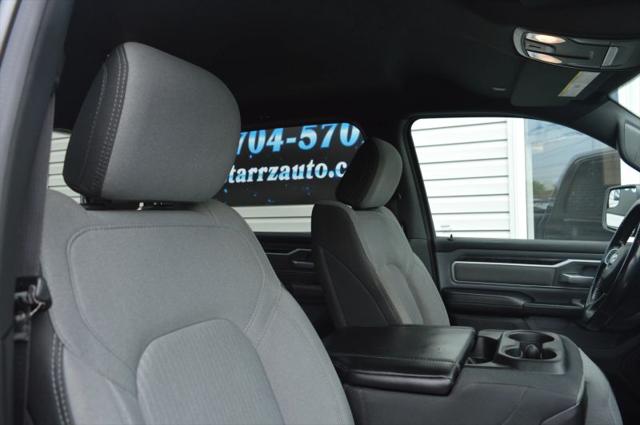 2022 Ram 1500 Big Horn Crew Cab 4x4 5'7" Box