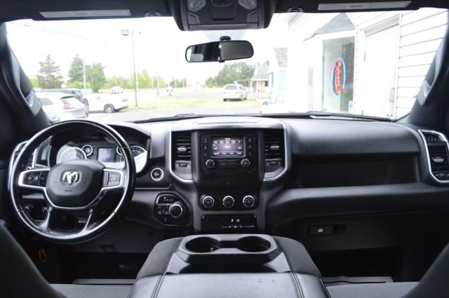 2022 Ram 1500 Big Horn Crew Cab 4x4 5'7" Box