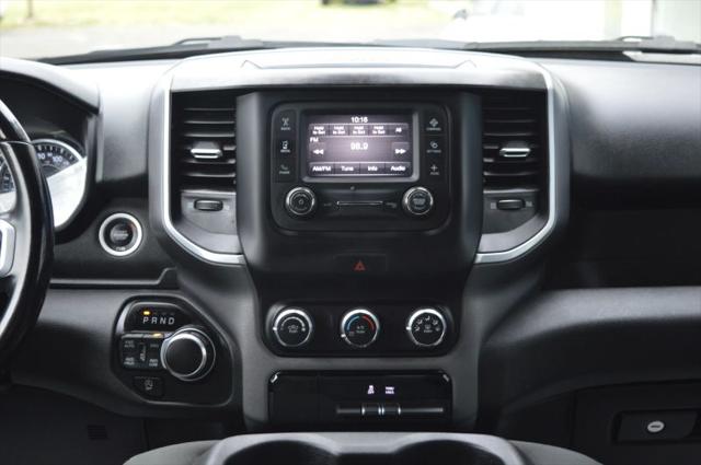 2022 Ram 1500 Big Horn Crew Cab 4x4 5'7" Box