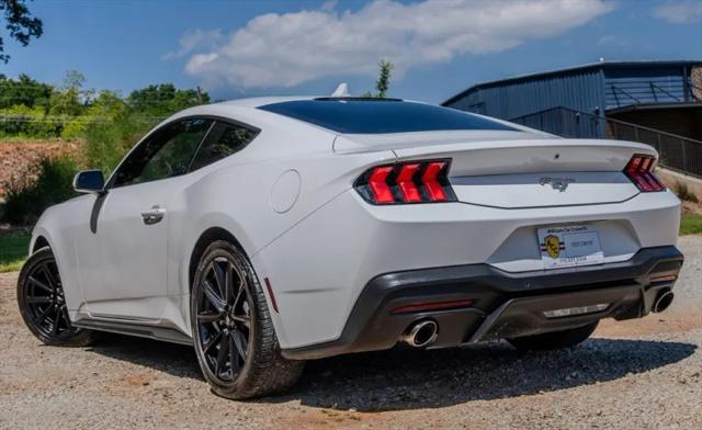 2024 Ford Mustang EcoBoost Fastback